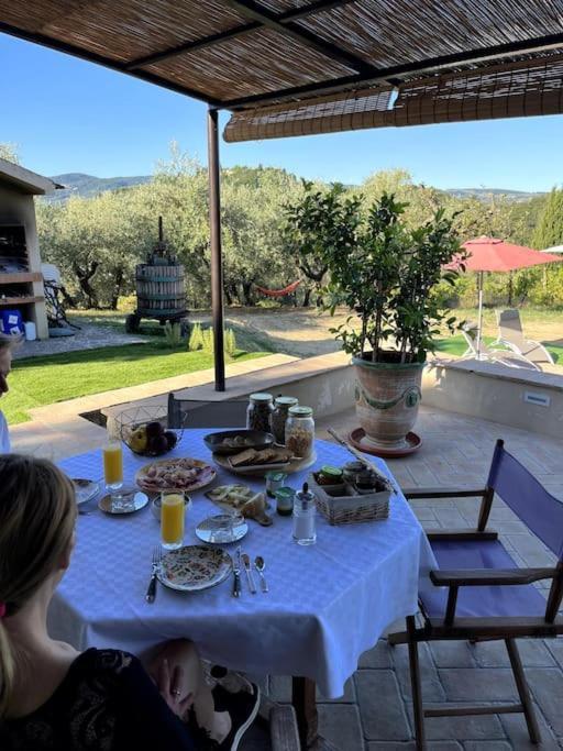 Bed and Breakfast Casa Loumavi Selvatelle Zewnętrze zdjęcie